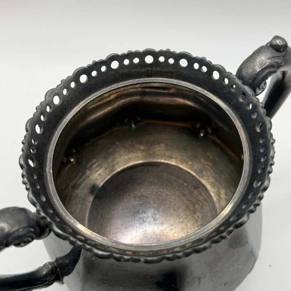 Wilcox Silver Plate Co 5081 Quadruple Plate Ornate Footed Sugar Bowl Antique